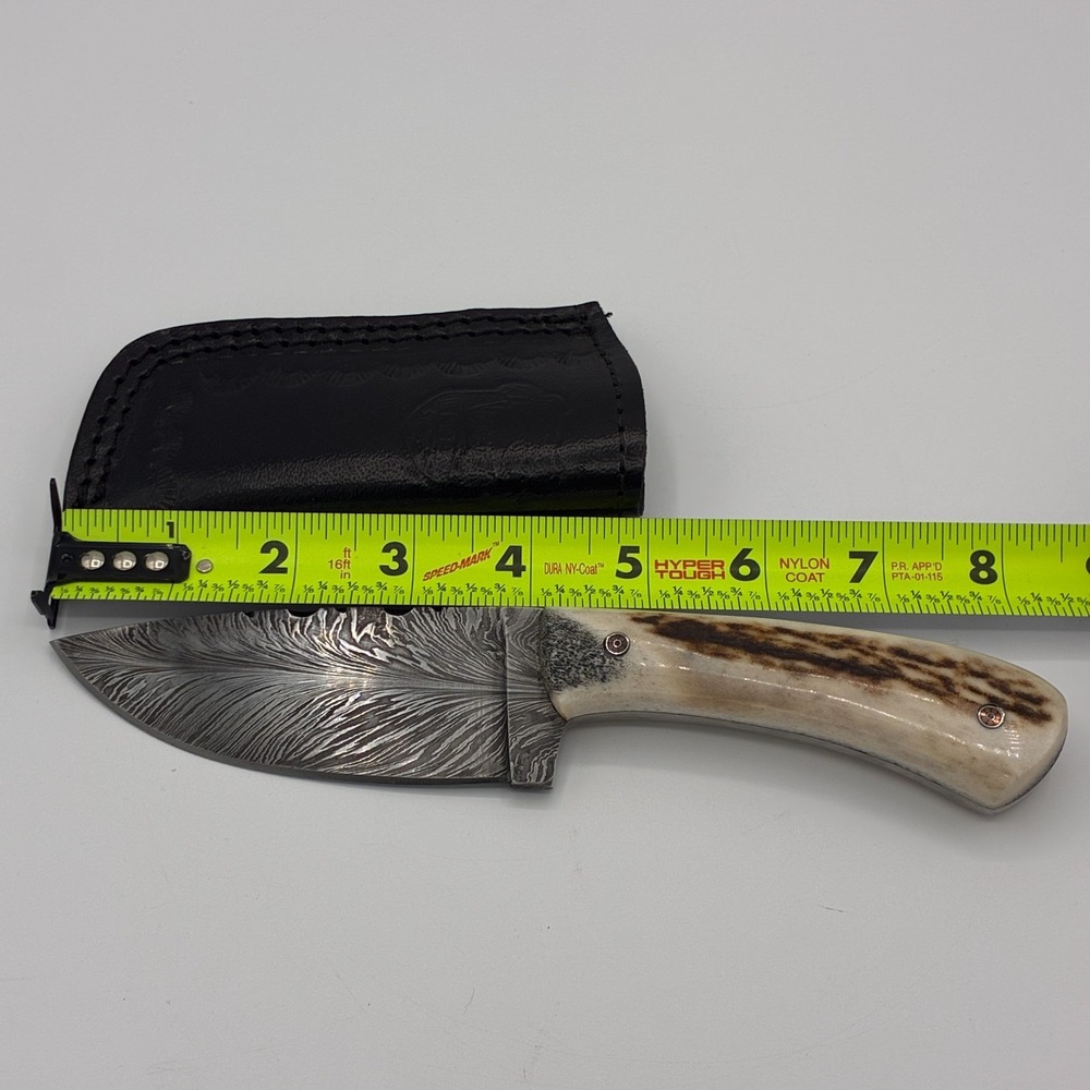 Handmade Damascus Feather Pattern Skinner Knife Stag Handle Leather Sheath